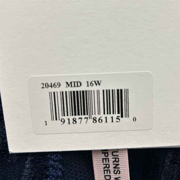 Mac Duggal 20469 NWT Navy High Neck Flutter Sleeve Embellished A-Line Gown - Picture 6 of 11